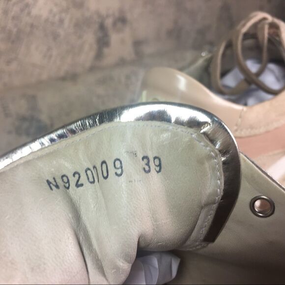 Attilio Giusti Leombruni Studded Leather Sneaker - Picture 14 of 14